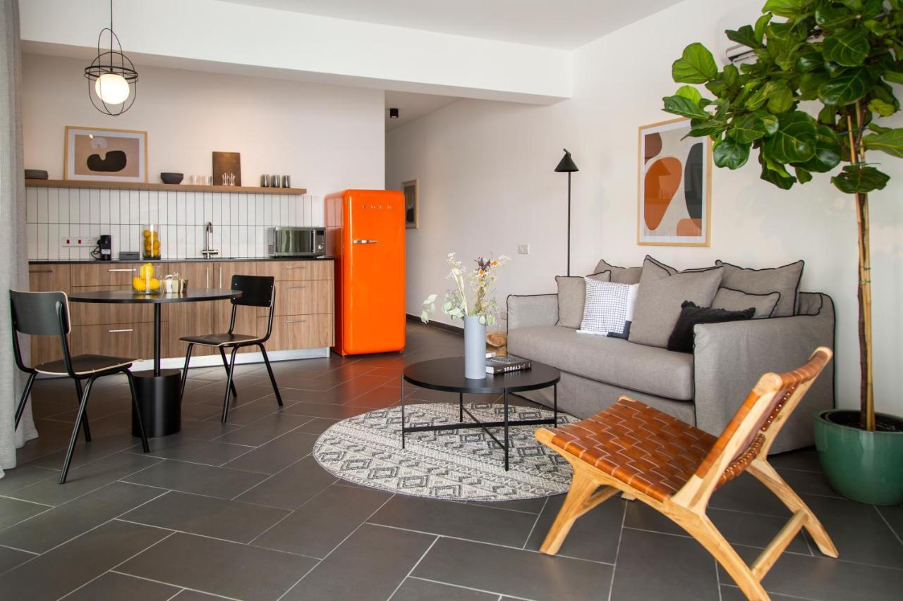 Liv Urban Suites 拉纳卡 外观 照片